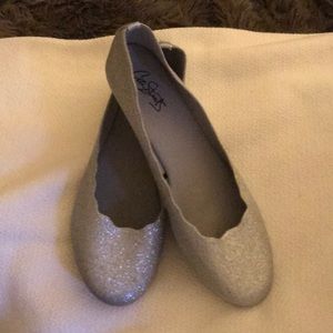 Silver glitter ballet flats